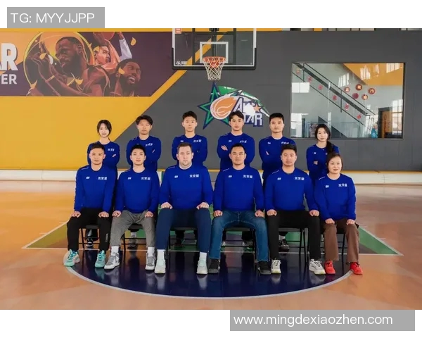 达米安利拉德:从波特兰到全明星的篮球传奇之路 达米安利拉德:从波特兰到全明星的篮球传奇之路