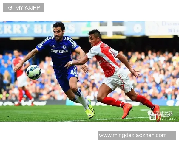 多拉多斯与蒙特瑞的激烈对决展现足球魅力与战术智慧