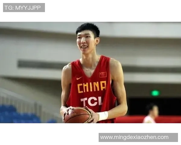 周琦加盟NBA豪门球队火箭，成为中国球员第一人