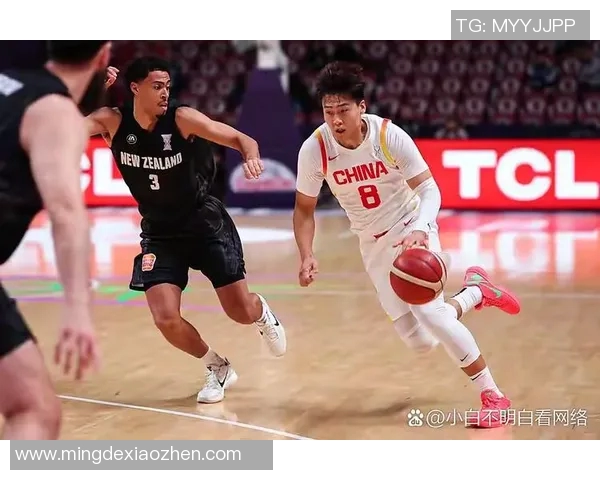 广东男篮对决解放军男篮精彩赛事回顾与分析 广东男篮对决解放军男篮精彩赛事回顾与分析