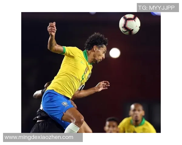 马尔基尼奥斯：从天赋少年到足球场上的防守巨星之路