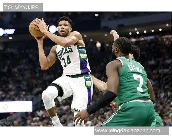 霍福德对决字母哥谁能在季后赛中笑到最后展现超级巨星风采 霍福德对决字母哥谁能在季后赛中笑到最后展现超级巨星风采